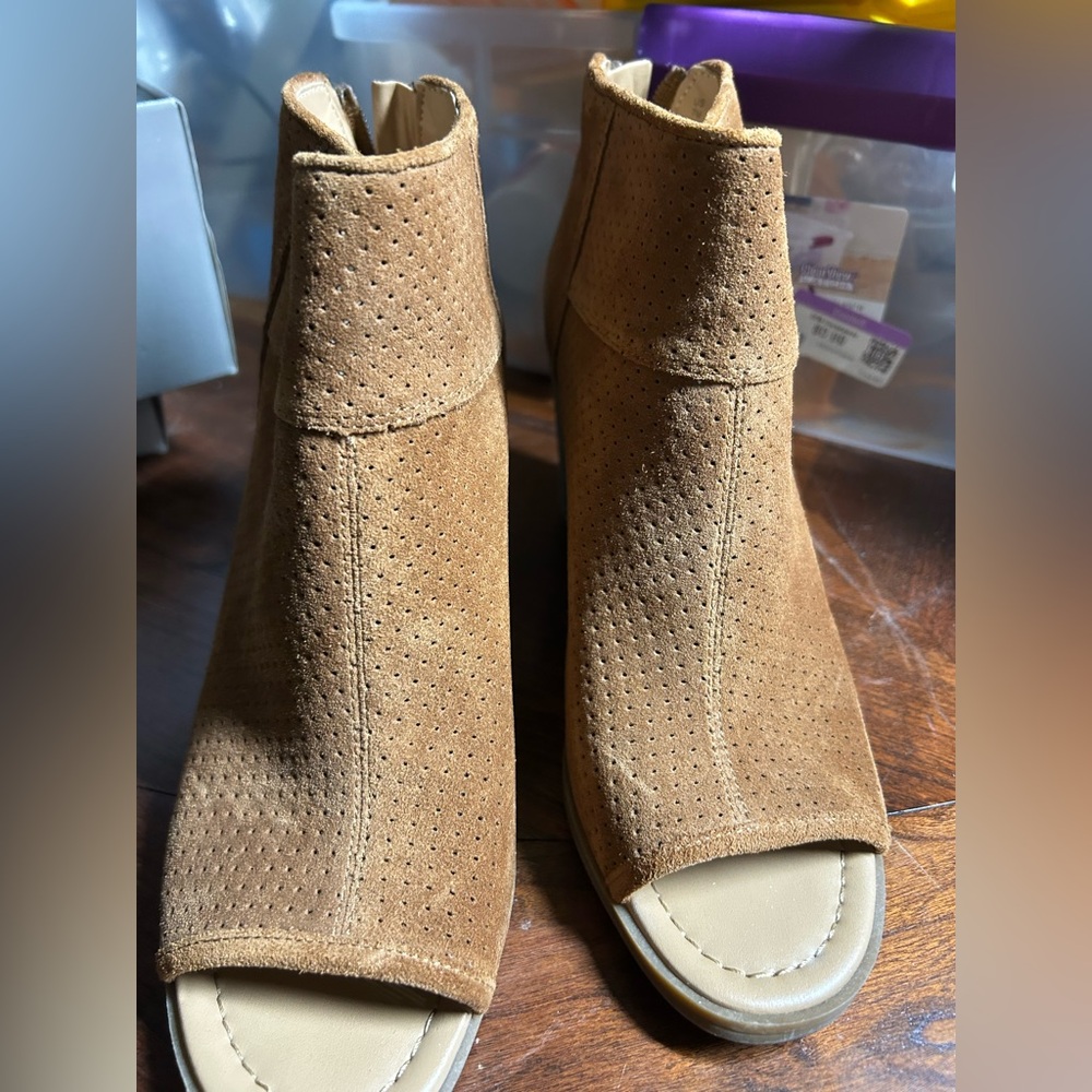 FRANCO SARTO Suede Leather“Goldie” Brown Booties Size 7